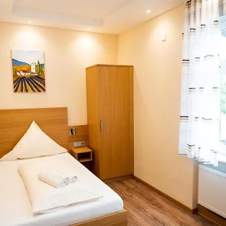 Hotell Gasthause Zur Krone