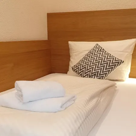 Gasthause Zur Krone Hotel