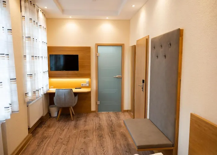 Gasthause Zur Krone Hotel