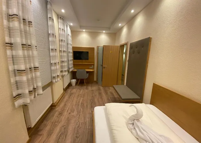 Gasthause Zur Krone Hotel 3*